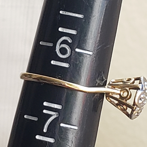 True Vintage 7 diamond engagement ring 10kt gold - Picture 2 of 12